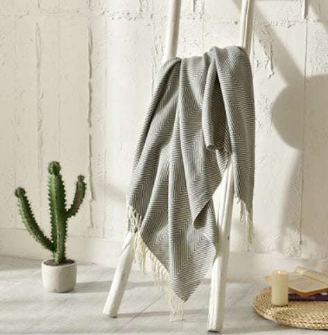 Fringed Knitted Napping Blanket