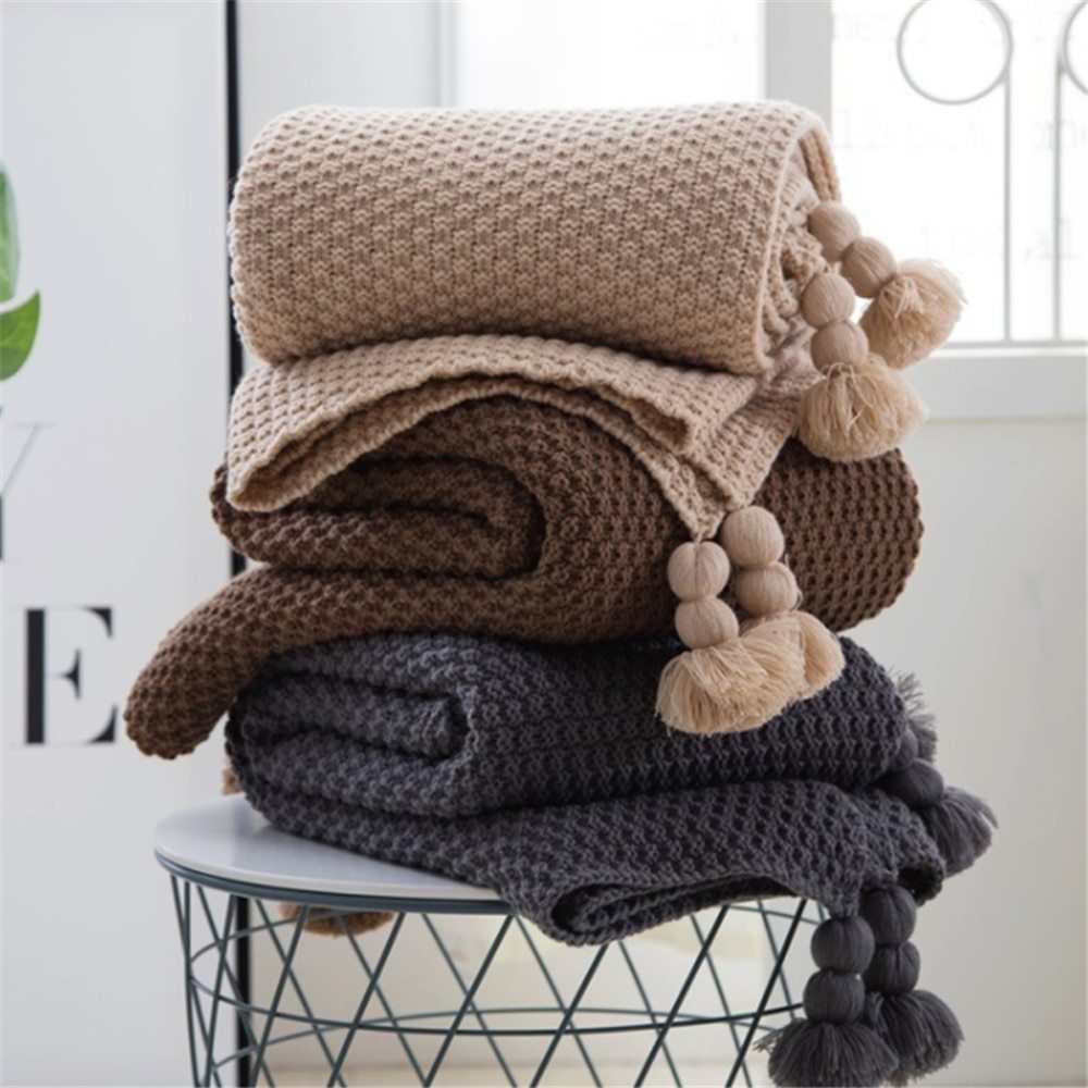 Nordic wool shawl blanket, plain pattern, acrylic material, simple modern style.